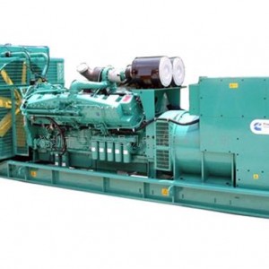 中美合资重庆康明斯700KW高压6300V柴油发电机组