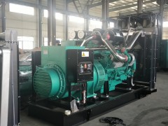 上海800KW柴油发电机组图片